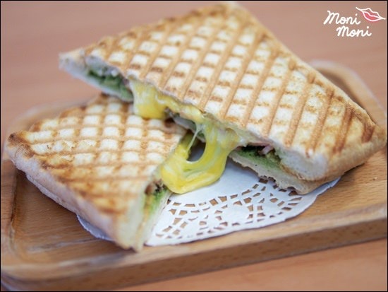 20250919-8p9s1 20250919-8p9s1