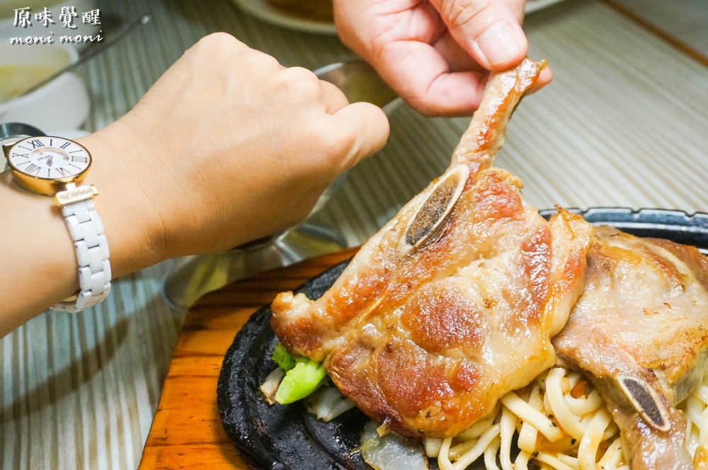 20250919-ovs4q 20250919-ovs4q