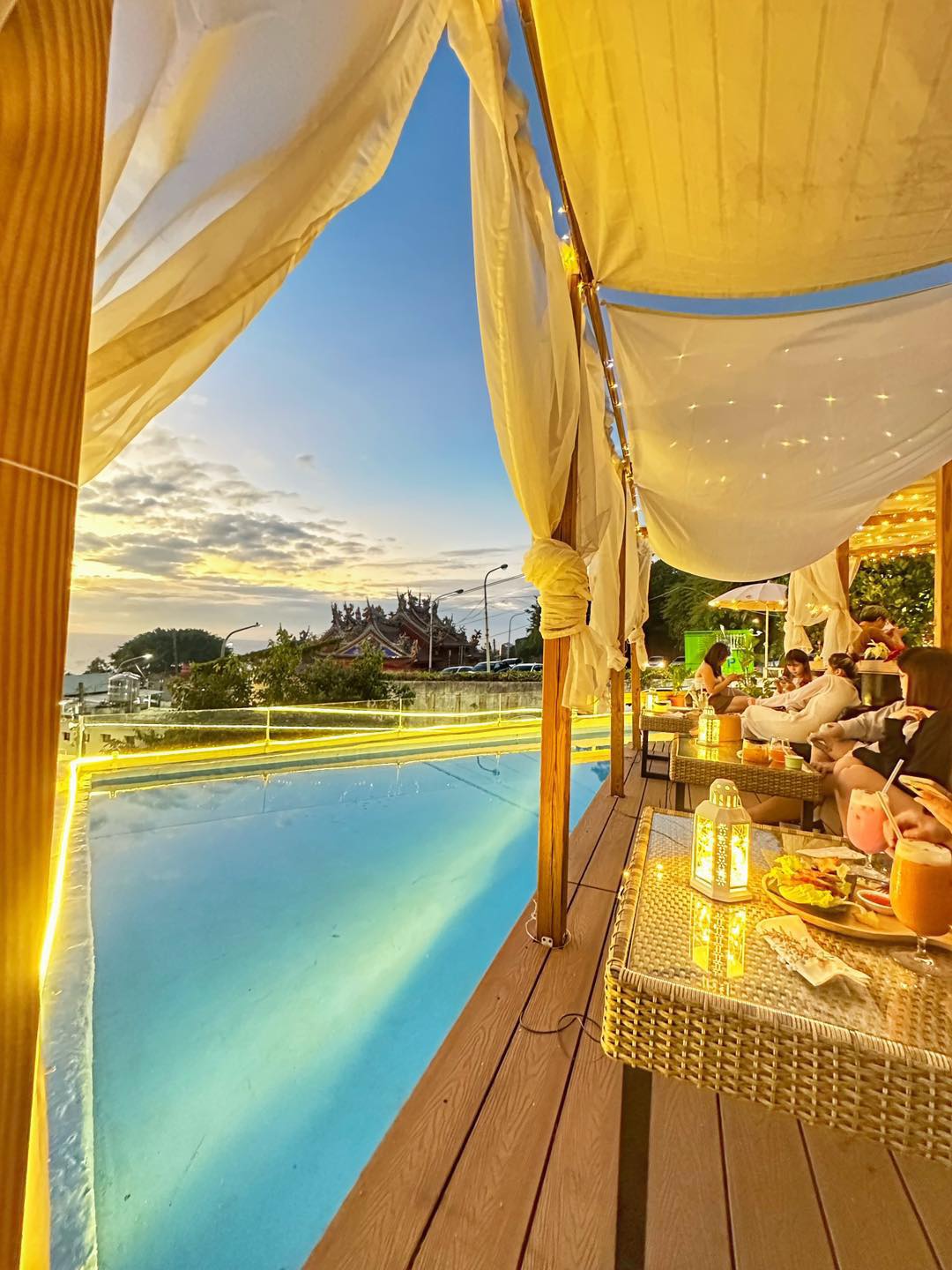 20250919-76azo 20250919-76azo