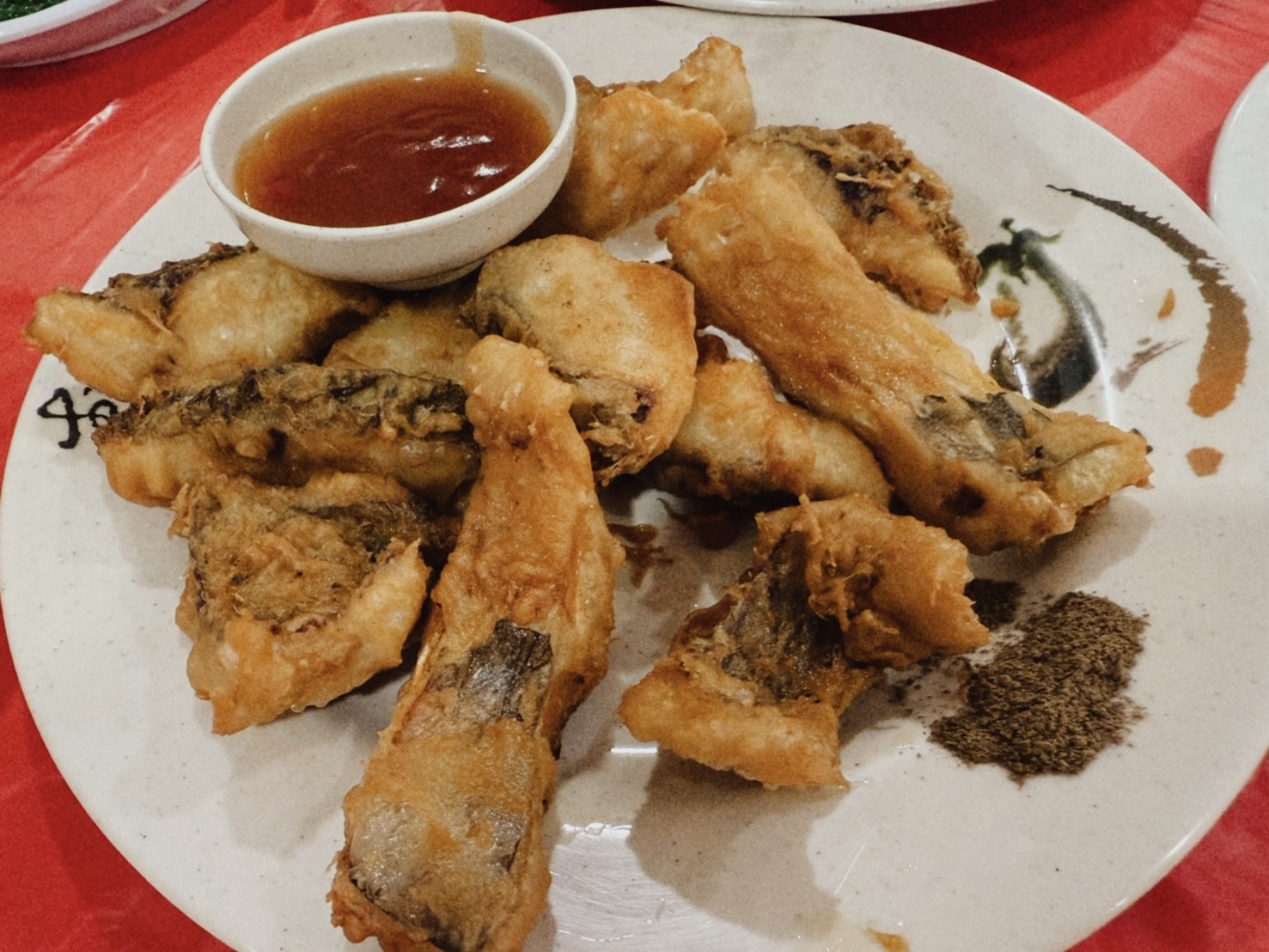 桃園石門水庫美食懶人包|石門水庫散步+「大石門活魚老店」五吃,必買黃大目大溪豆干 - 第12張圖 桃園石門水庫美食懶人包|石門水庫散步+「大石門活魚老店」五吃,必買黃大目大溪豆干