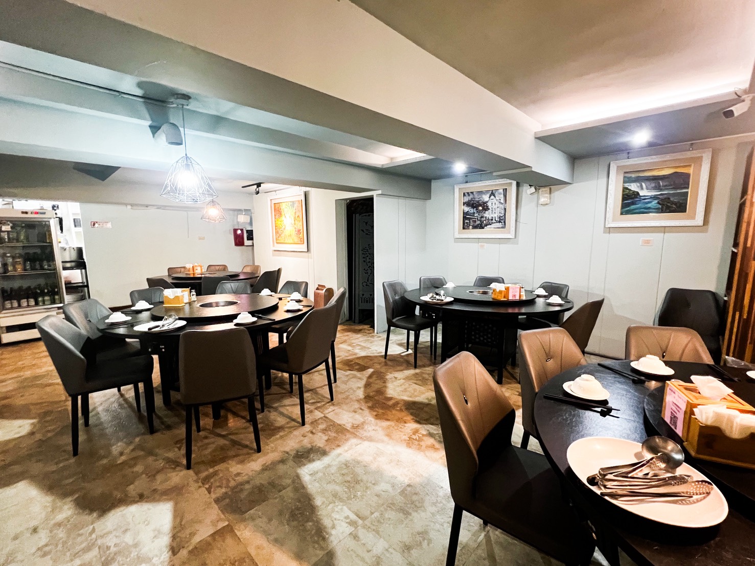 【板橋美食推薦】蒸天下海鮮蒸氣火鍋|活龍蝦現蒸上桌!兩人豪華套餐 $2280 吃得到極致鮮甜 - 第5張圖 【板橋美食推薦】蒸天下海鮮蒸氣火鍋|活龍蝦現蒸上桌!兩人豪華套餐 $2280 吃得到極致鮮甜