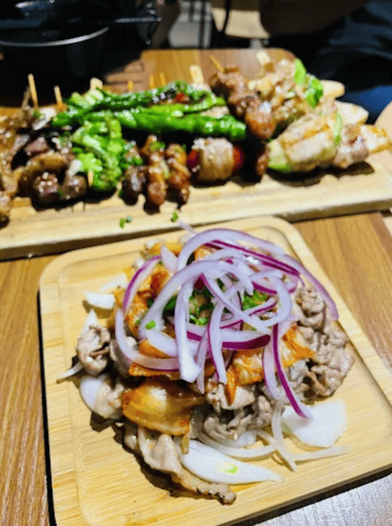 台中西區宵夜推薦｜路邊烤肉WildBBQ台中店：不只是燒烤，更是上班族下班後的精釀補給站