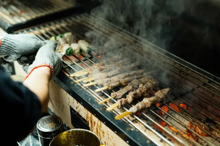 台北大安區外帶美食推薦|路邊烤肉 wildbbq:在家也能享受的炭火靈魂!內附神級居家復熱小技巧 - 第1張圖 台北大安區外帶美食推薦|路邊烤肉 wildbbq:在家也能享受的炭火靈魂!內附神級居家復熱小技巧