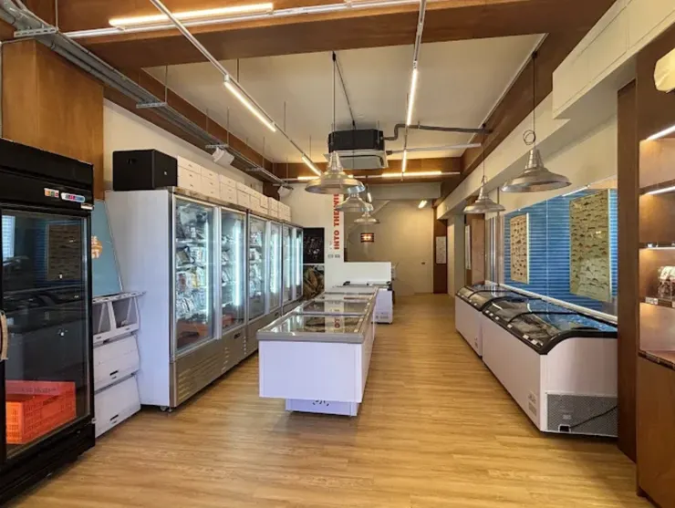 宜蘭包棟民宿聚會必備!路邊商店 職人串燒,用一杯微醺與現烤香氣開啟羅東的質感夜晚 - 第3張圖 宜蘭包棟民宿聚會必備!路邊商店 職人串燒,用一杯微醺與現烤香氣開啟羅東的質感夜晚